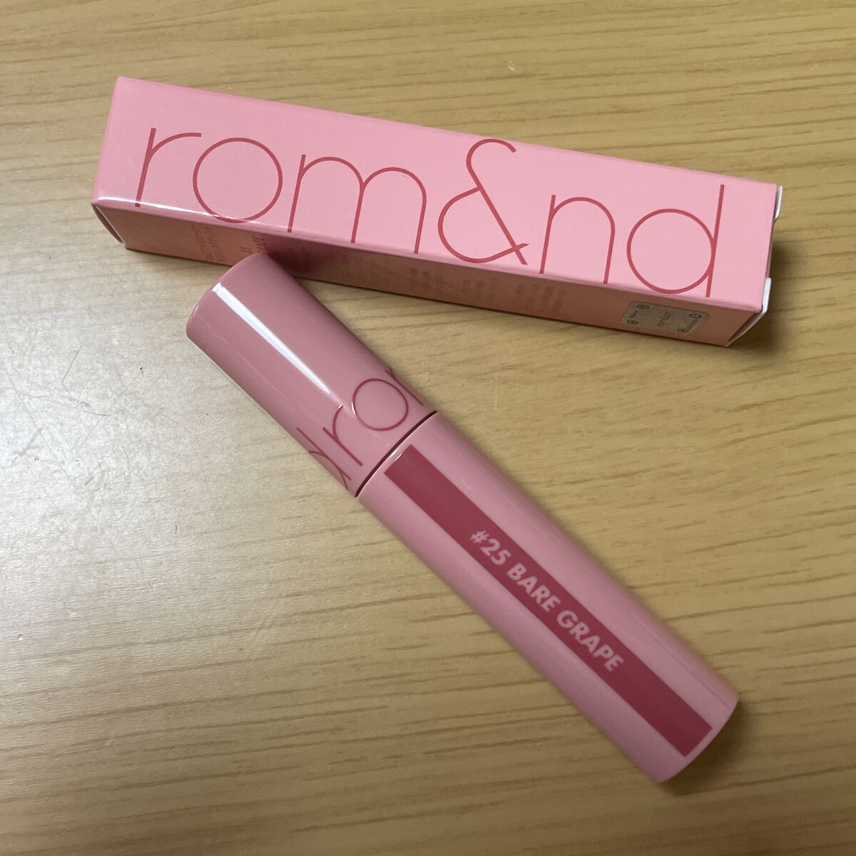 ジューシーラスティングティント/rom&nd/リップティントを使ったクチコミ（2枚目）