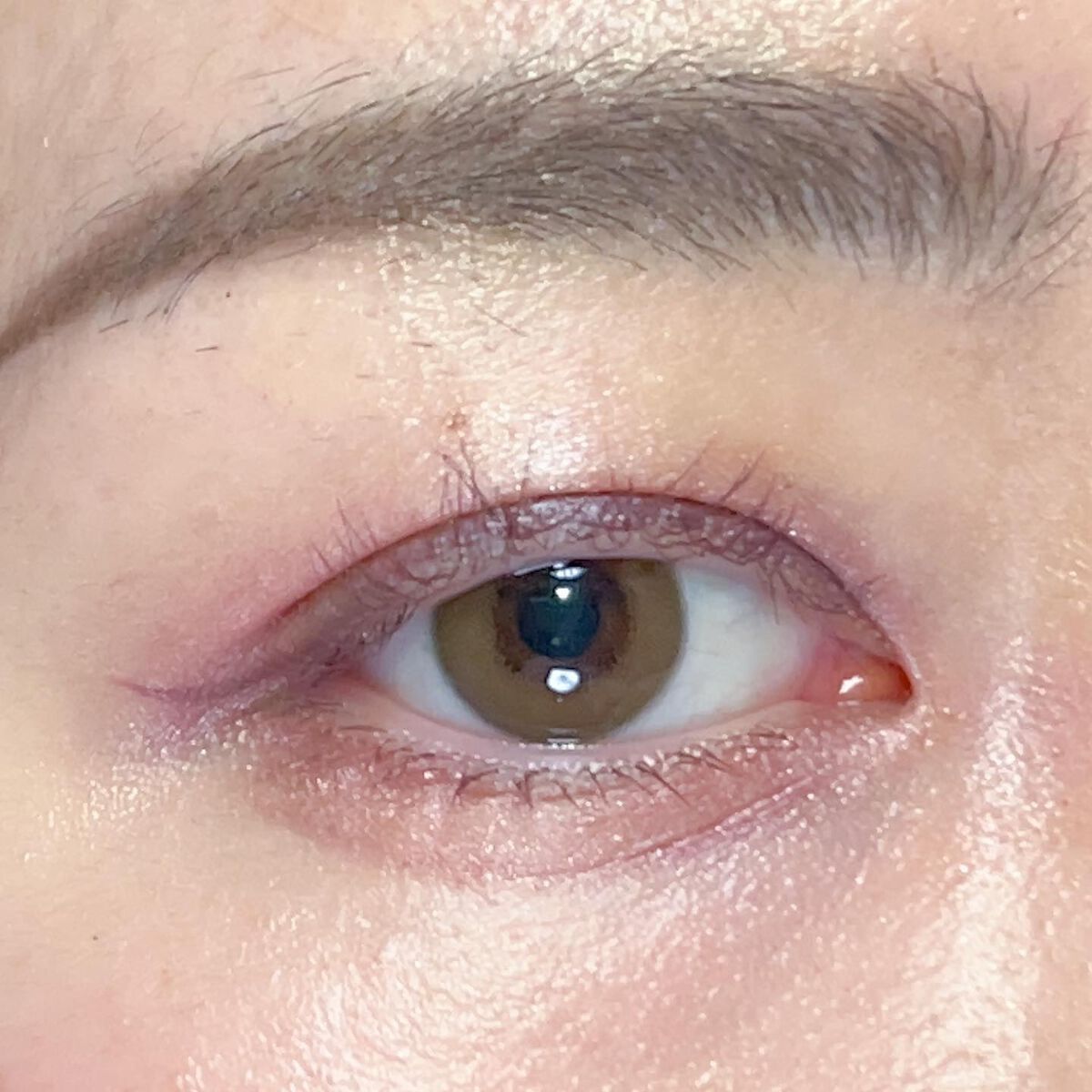 ろく on LIPS 「【バレンタインデーメイク💝】今日はいちごチョコをイメージして甘..」(4枚目)