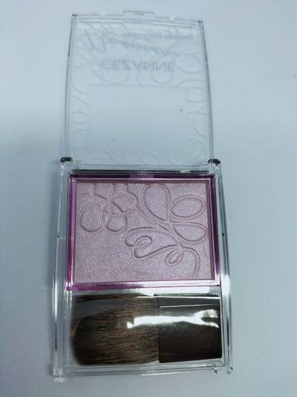 パールグロウニュアンサー/CEZANNE/パウダーハイライトを使ったクチコミ(5枚目)