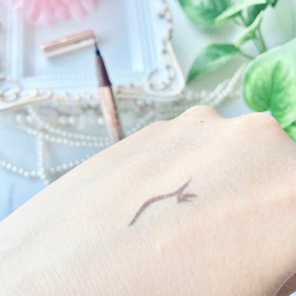 リキッドアイライナーR4/ラブ・ライナー/リキッドアイライナーを使ったクチコミ(4枚目)