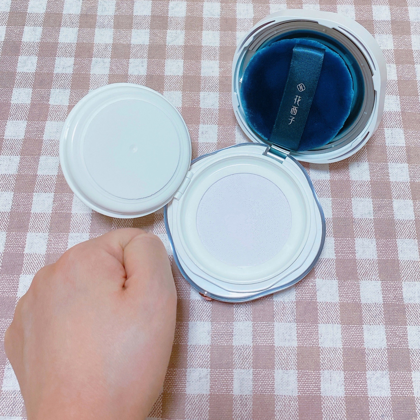 玉養桃花 ルースパウダー/花西子/ルースパウダーを使ったクチコミ（2枚目）