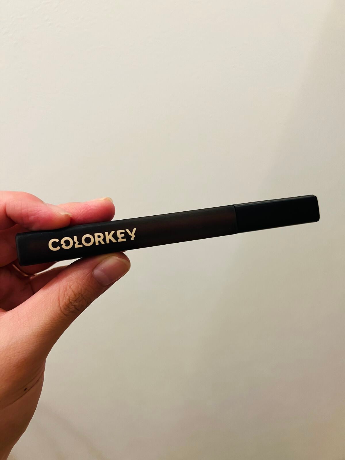 モイストベルベットリップラッカー/COLORKEY/口紅を使ったクチコミ(1枚目)