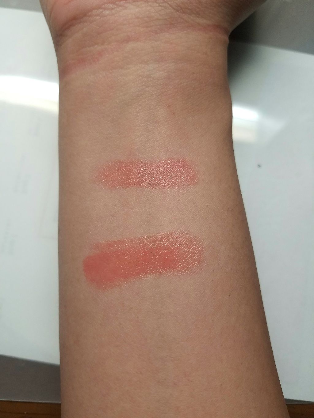 ラスティンググロスリップ/CEZANNE/口紅を使ったクチコミ(3枚目)