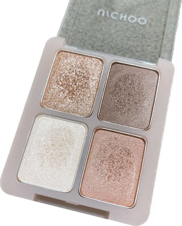 GLAM EYE SHADOW GLOWING NUDE/U/CHOO/パウダーアイシャドウを使ったクチコミ（2枚目）