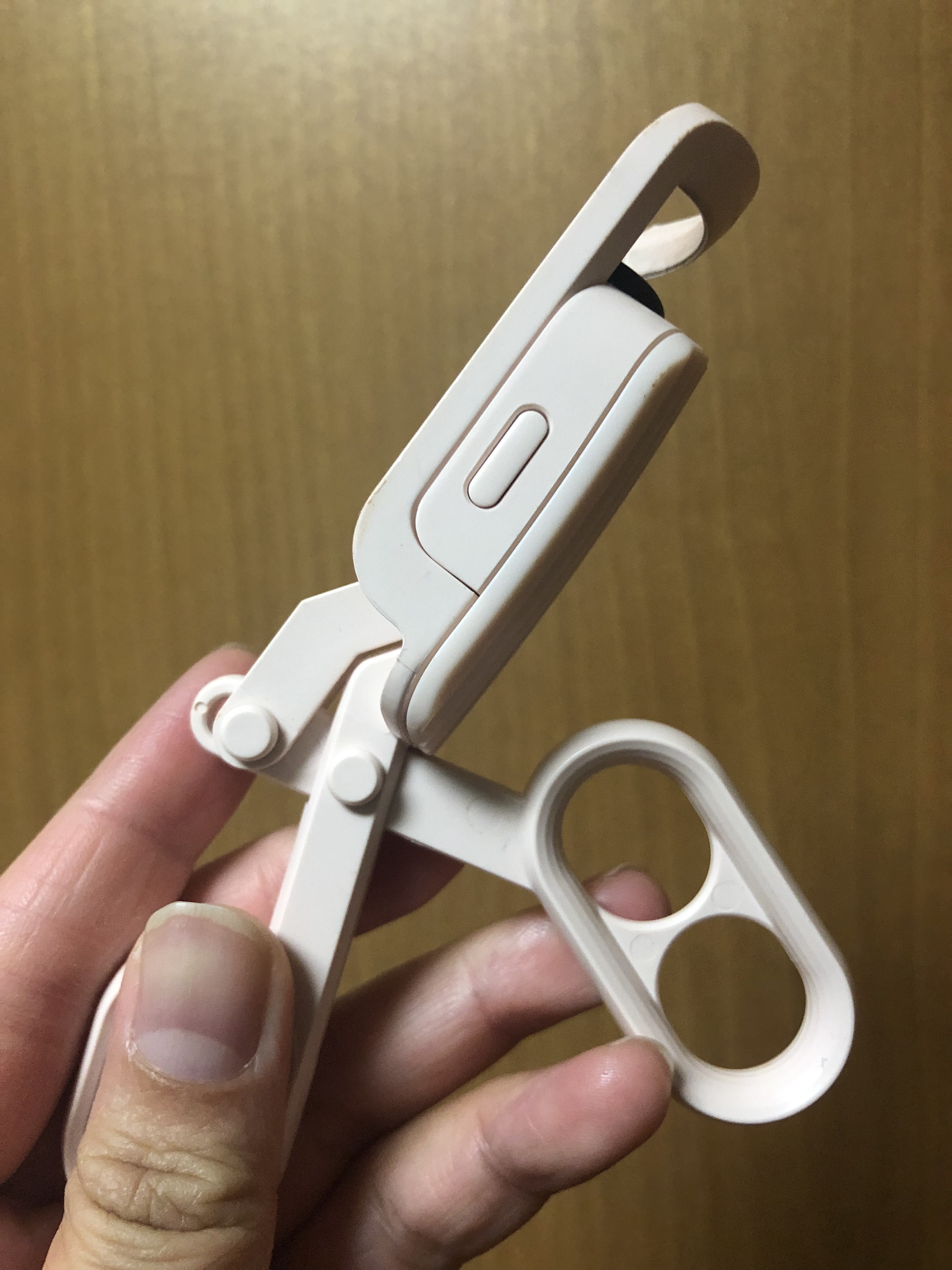 はさんであがるヒートカーラー 通常版/SHOBIDO/ホットビューラーを使ったクチコミ（2枚目）