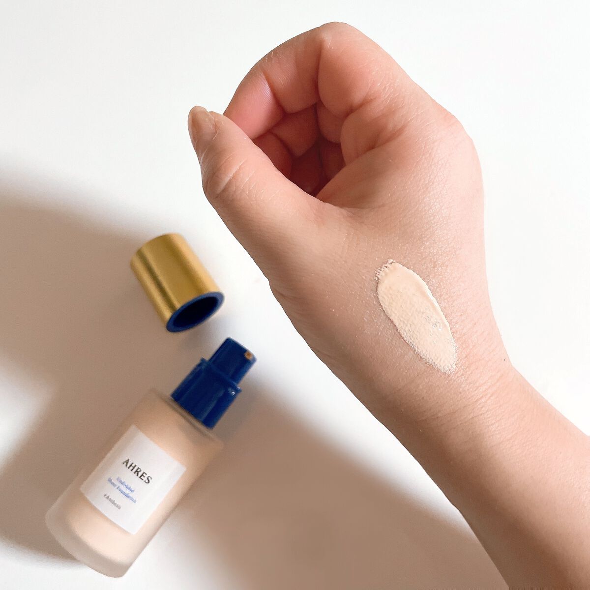 アンディヴァイデッド シアーファンデーション/アーレス/リキッドファンデーションを使ったクチコミ(4枚目)