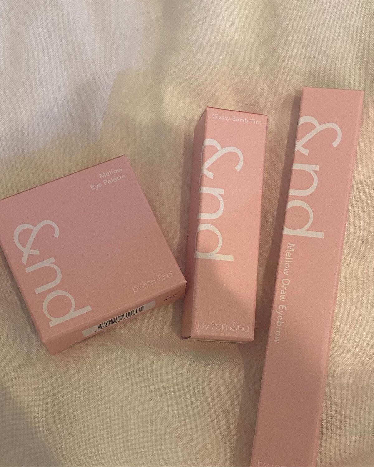 アンドバイロムアンド グラッシーボムティント/&nd by rom&nd/リップティントを使ったクチコミ(1枚目)