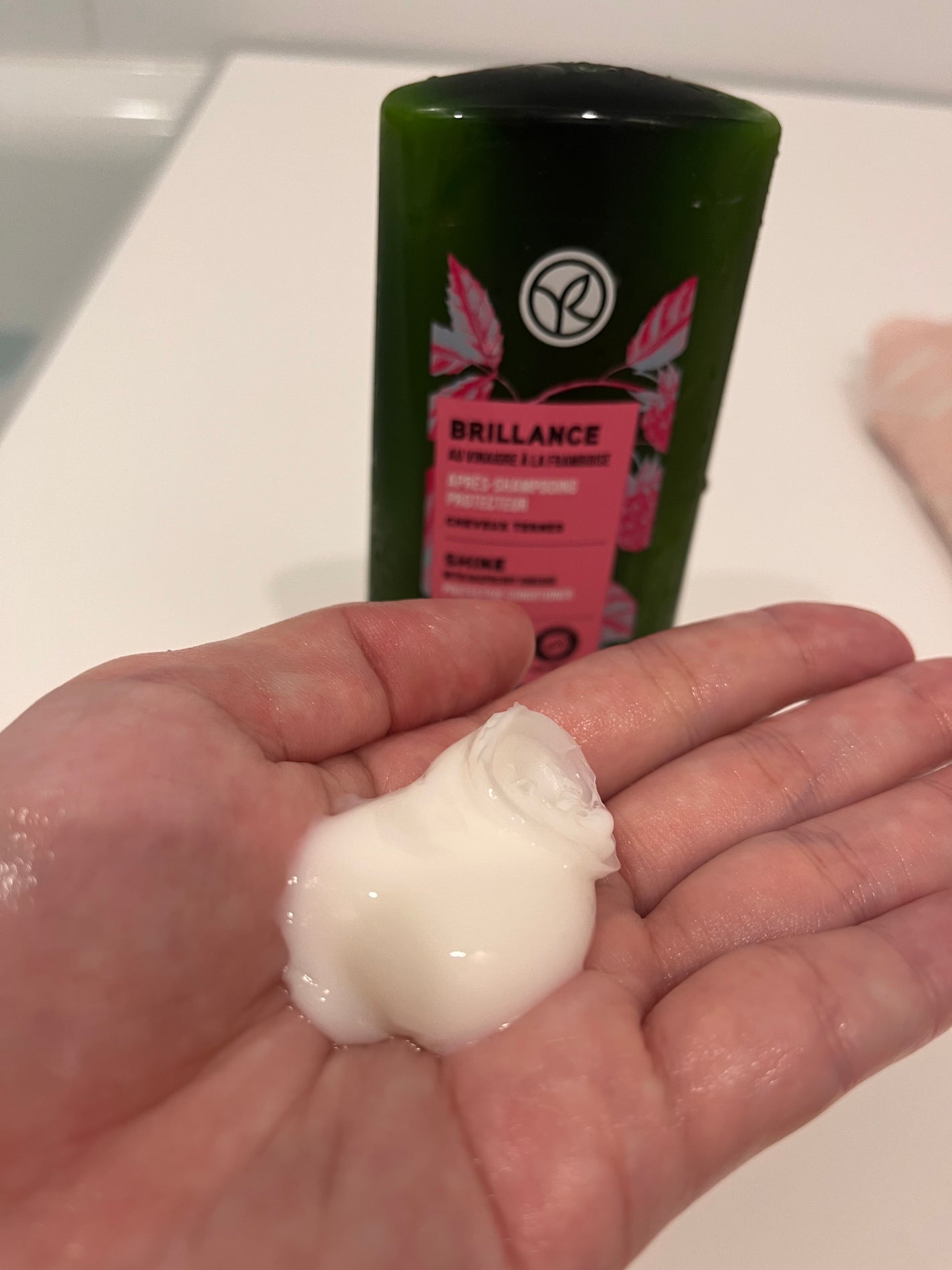 ヘルシースカルプ シャンプー/コンディショナー 〈シルキーシャイン〉/イヴ・ロシェ/市販シャンプーを使ったクチコミ(3枚目)