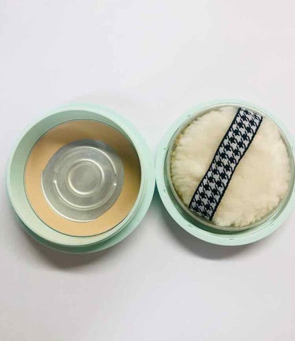 フェイスパウダー 薬用オークル/クリアラスト/プレストパウダーを使ったクチコミ(3枚目)