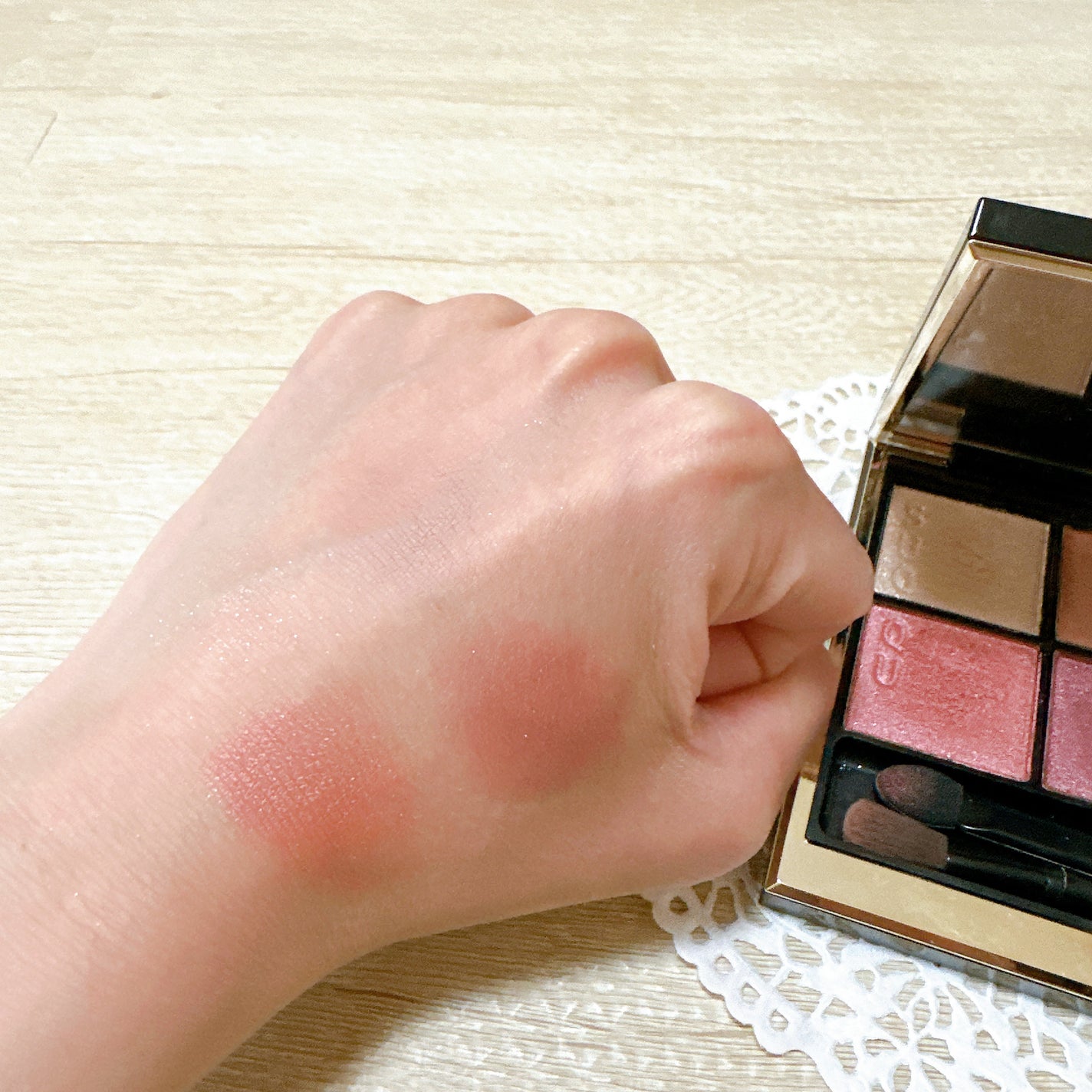 シグニチャー カラー アイズ/SUQQU/アイシャドウパレットを使ったクチコミ(5枚目)