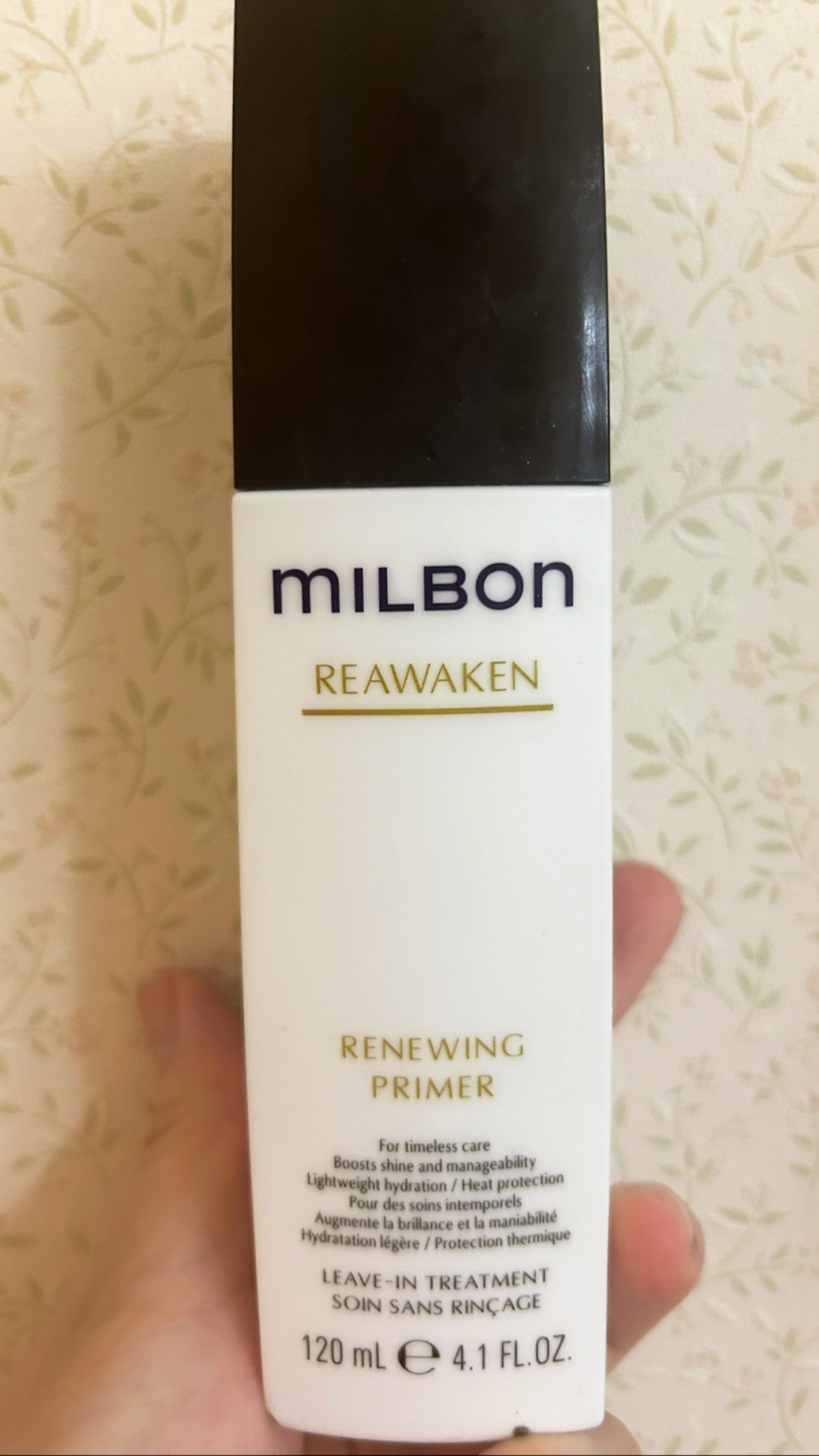 こに on LIPS 「ミルボンのRENEWINGPRIMERたった1回使っただけで髪..」(1枚目)