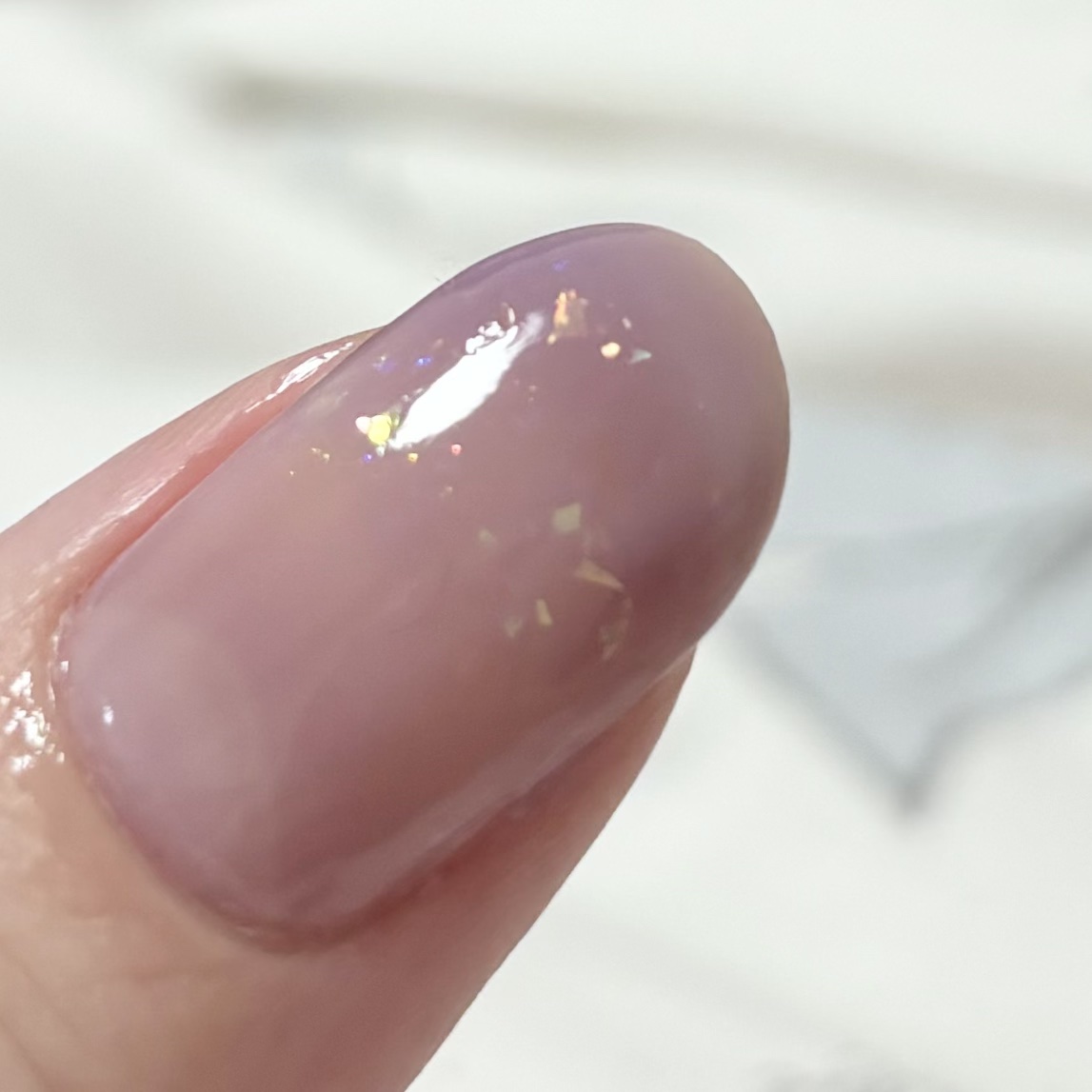 グロッシーネイルカラー A/デュカート/マニキュアを使ったクチコミ（2枚目）