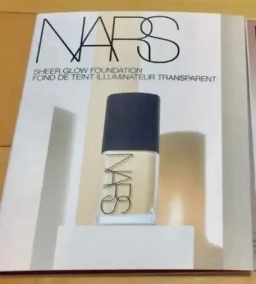 シアーグローファンデーション/NARS/リキッドファンデーションを使ったクチコミ(1枚目)