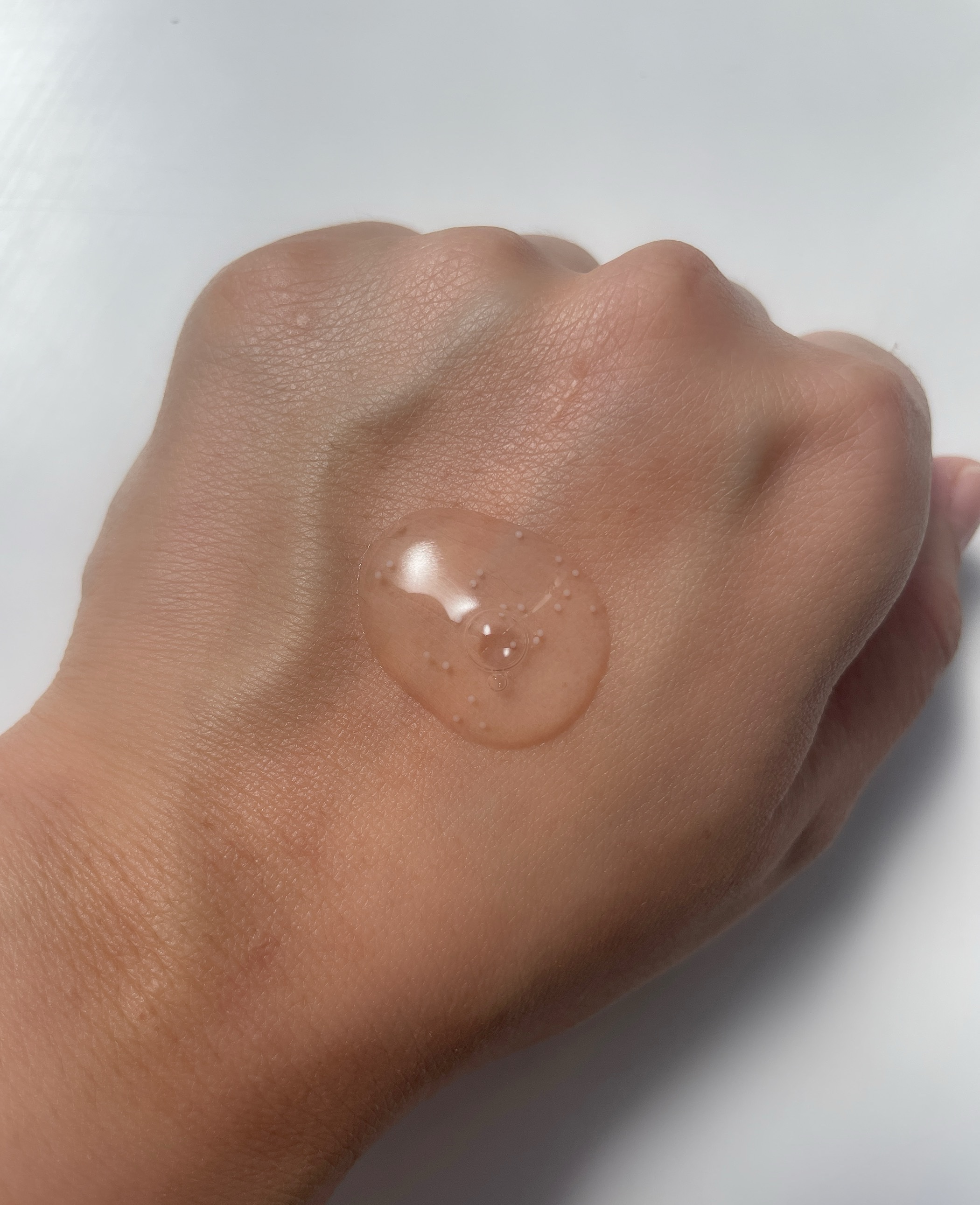 トーンブライトニング カプセルアンプル/SKIN1004/美容液を使ったクチコミ（3枚目）