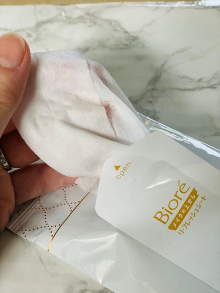 メイクの上からリフレッシュシート/ビオレ/フェイスシートを使ったクチコミ(2枚目)