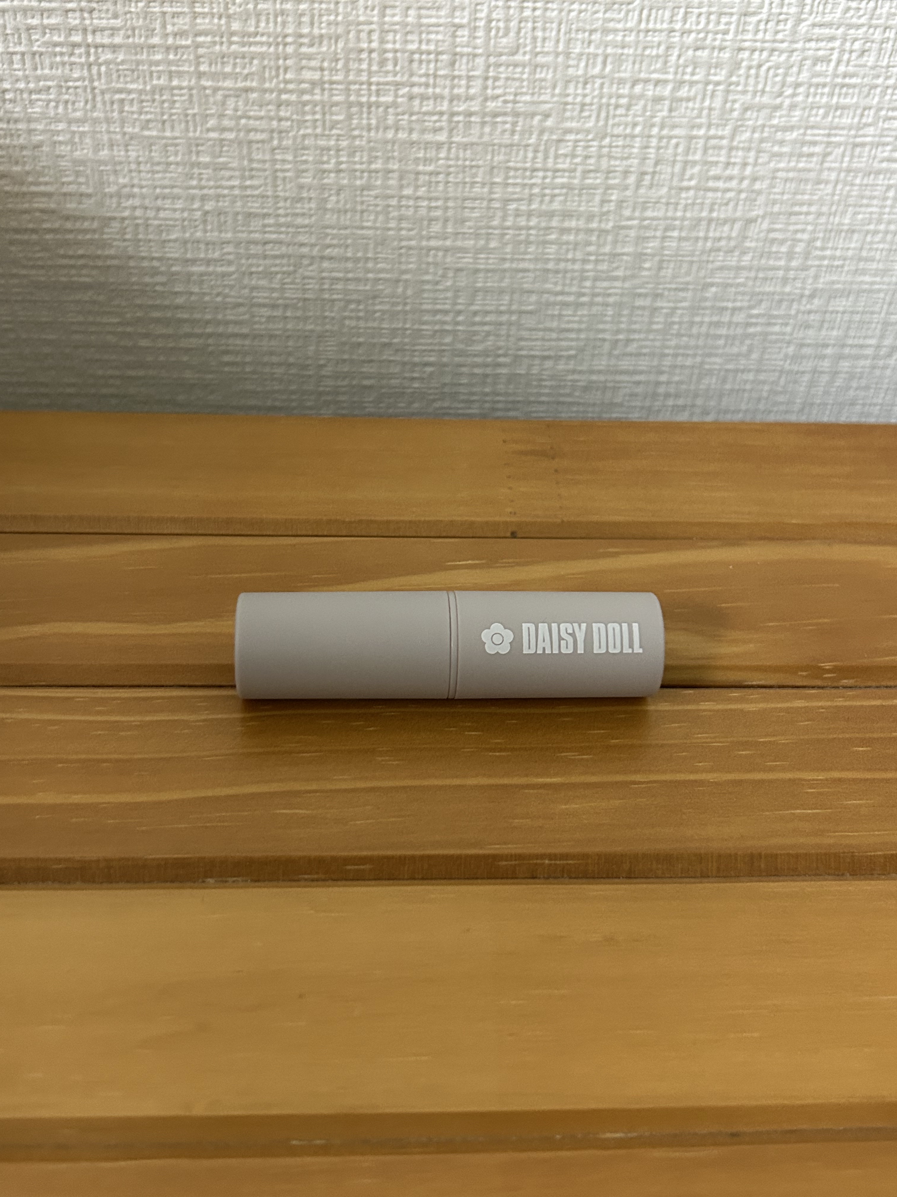 マットリップスティック BR-01 ガナッシュボム/DAISY DOLL by MARY QUANT/口紅を使ったクチコミ（2枚目）