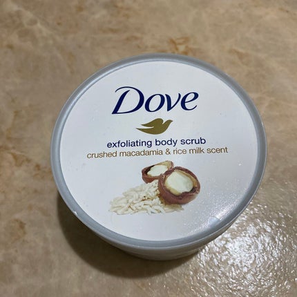 クリーミーボディスクラブ マカダミア&ライスミルク/ダヴ/ボディスクラブを使ったクチコミ(1枚目)