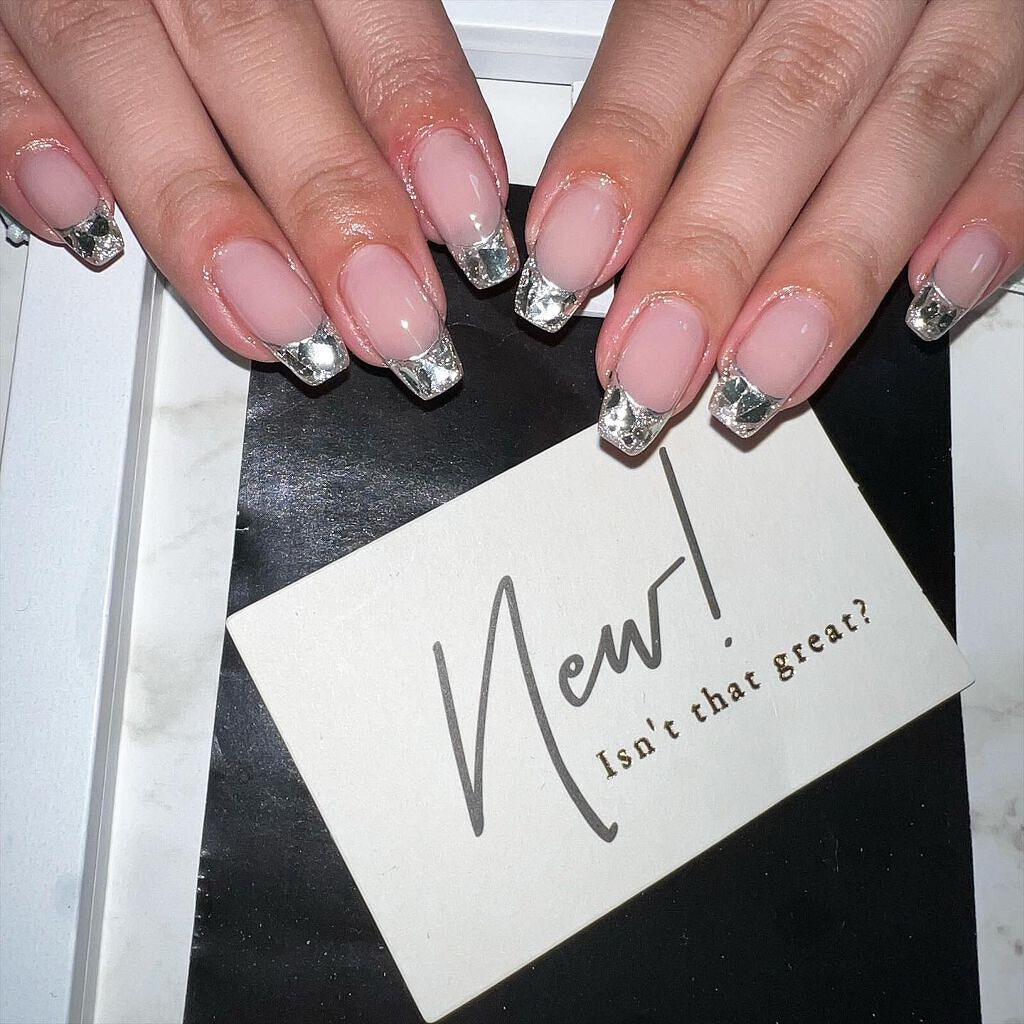 cst on LIPS 「#ガラスフレンチとりあえず。。。ギャン可愛い💕💕💕笑いろんなカ..」(4枚目)