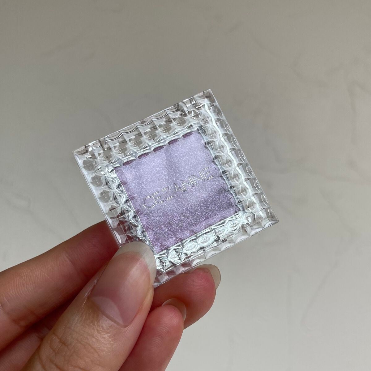 シングルカラーアイシャドウ/CEZANNE/単色アイシャドウを使ったクチコミ(2枚目)