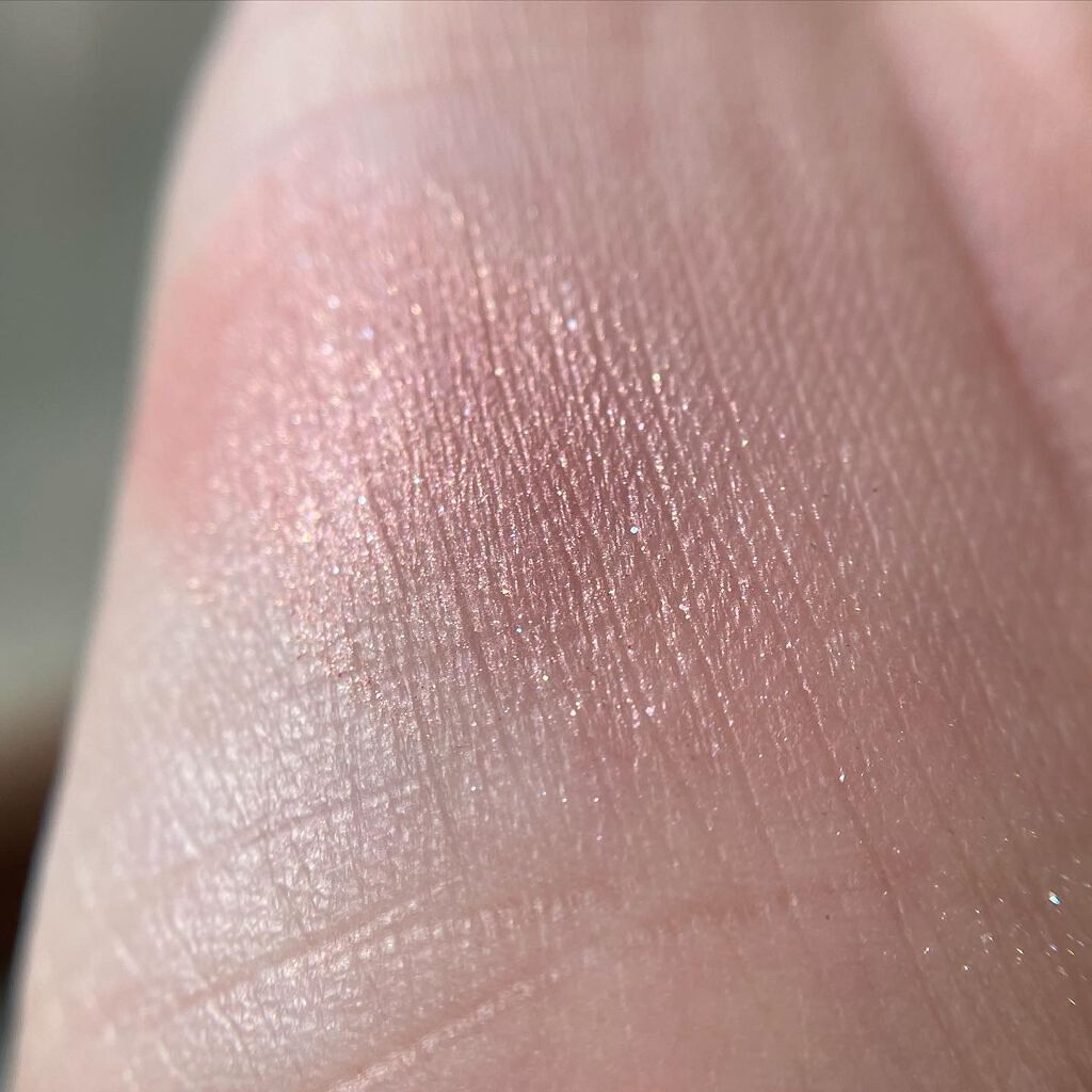 はる on LIPS 「久しぶりの単色アイシャドウ🤗マジョリカマジョルカの新色PK..」(3枚目)