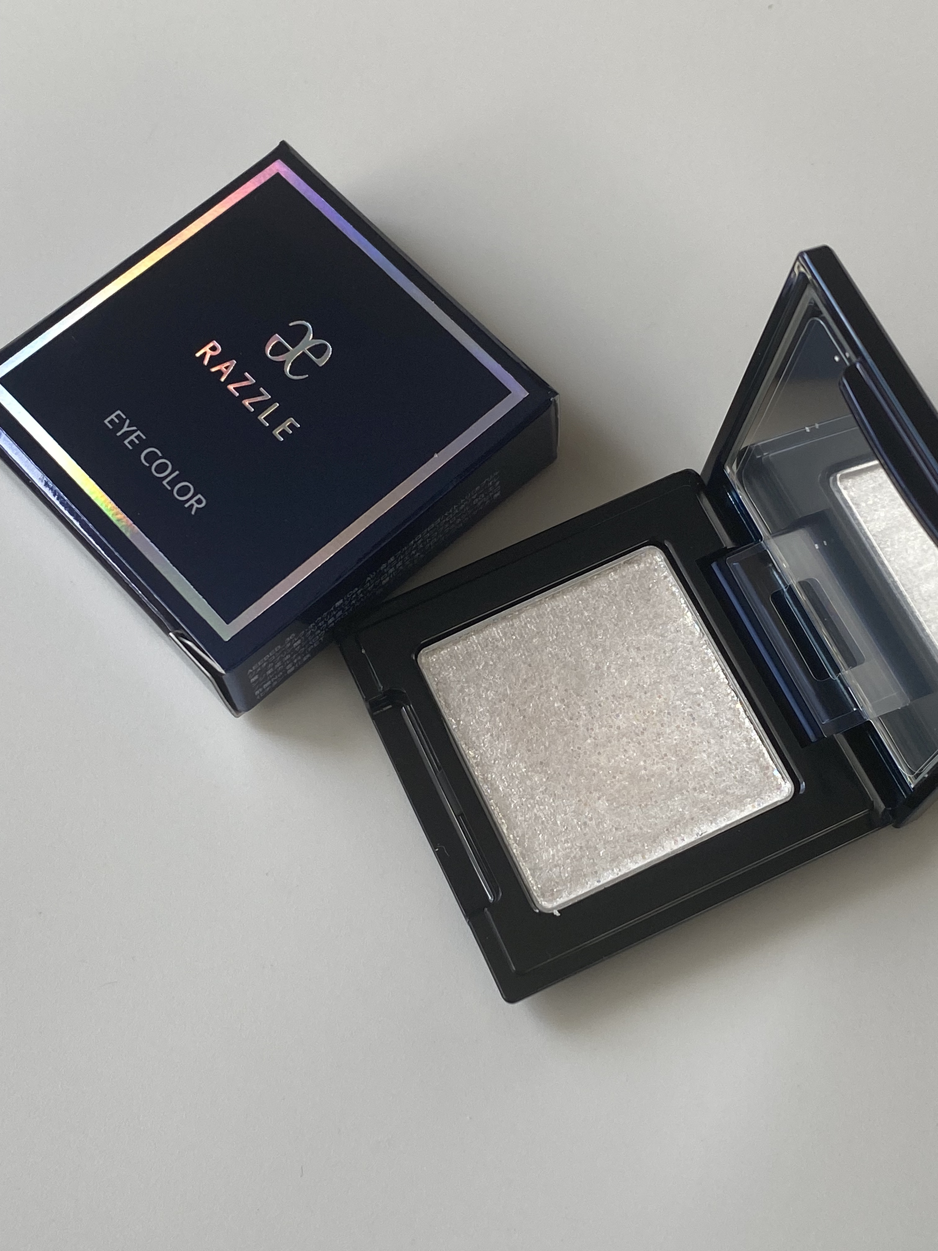 ラズル アイカラー 36 Paparazzi/エレガンス ラズル /単色アイシャドウを使ったクチコミ（2枚目）