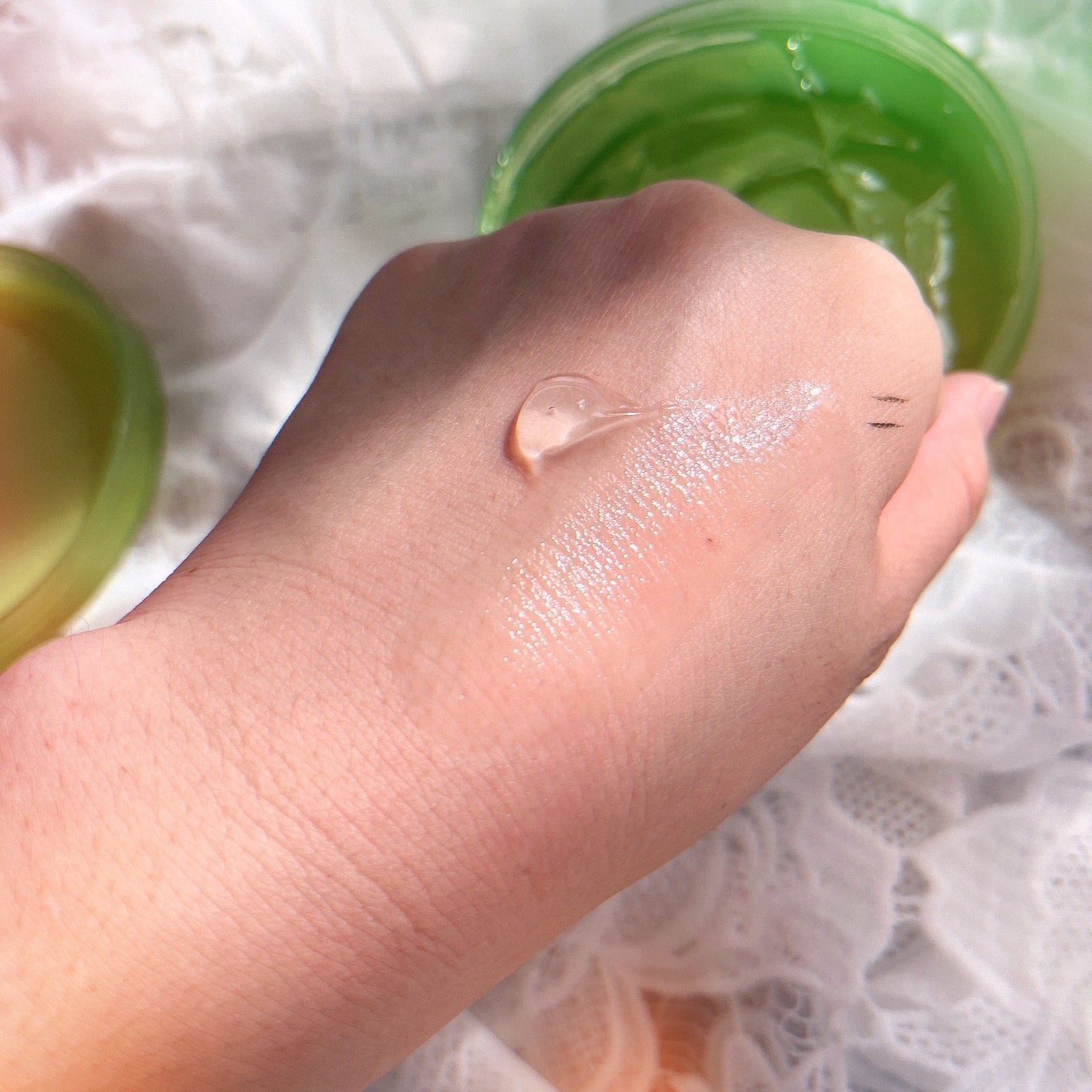 マイルド&モイスチャーアロエジェル/ネイチャーリパブリック/ボディローションを使ったクチコミ(3枚目)