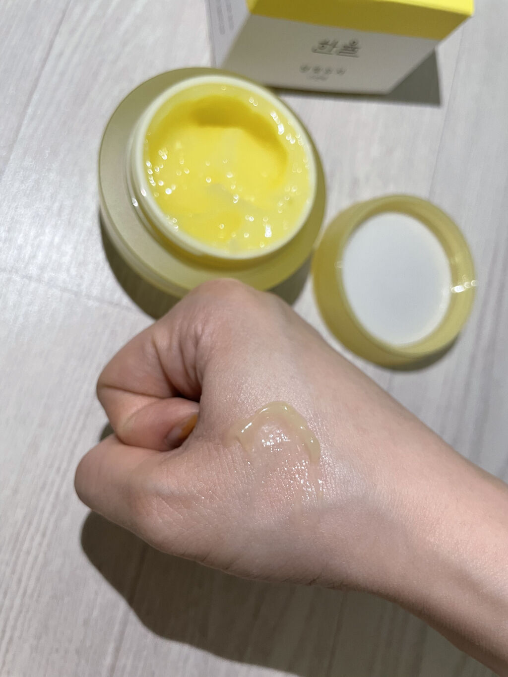 月光ゆず睡眠パック(旧バージョン)/HANYUL(ハンユル)/フェイスクリームを使ったクチコミ（2枚目）