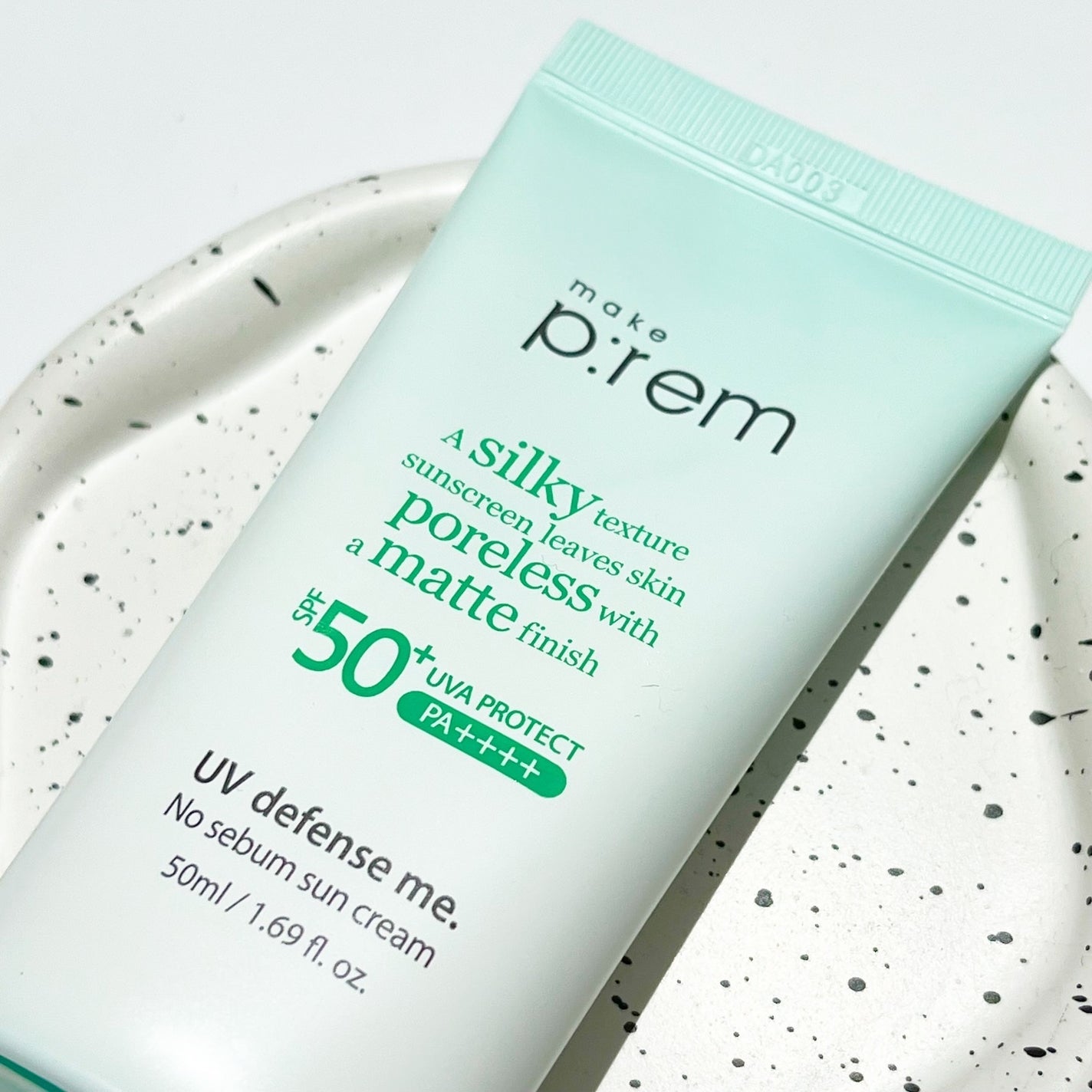 UVディフェンスミー ノーセバムサンクリーム/make prem/日焼け止めクリームを使ったクチコミ(1枚目)