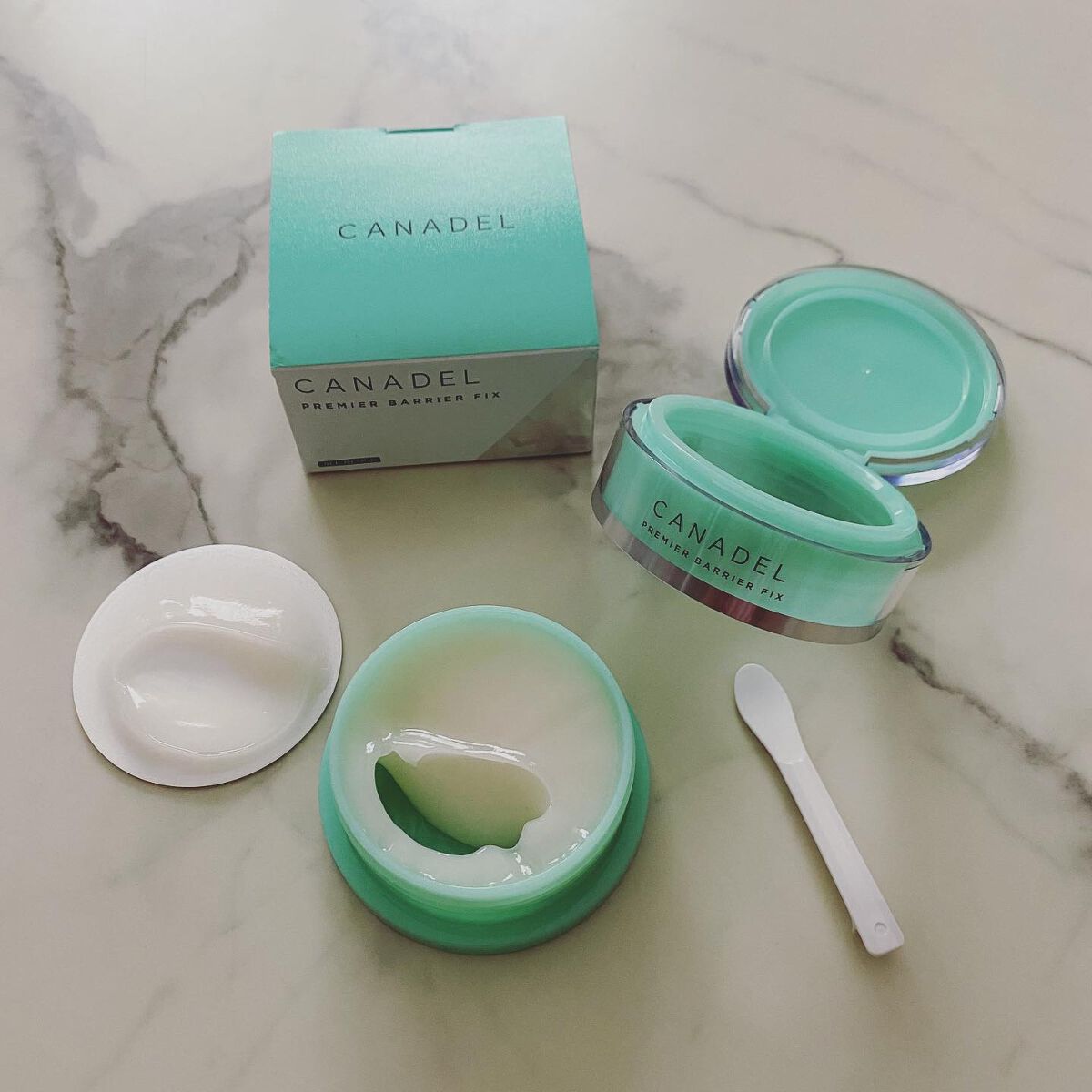 プレミアバリアフィックス /CANADEL/オールインワン化粧品を使ったクチコミ（2枚目）