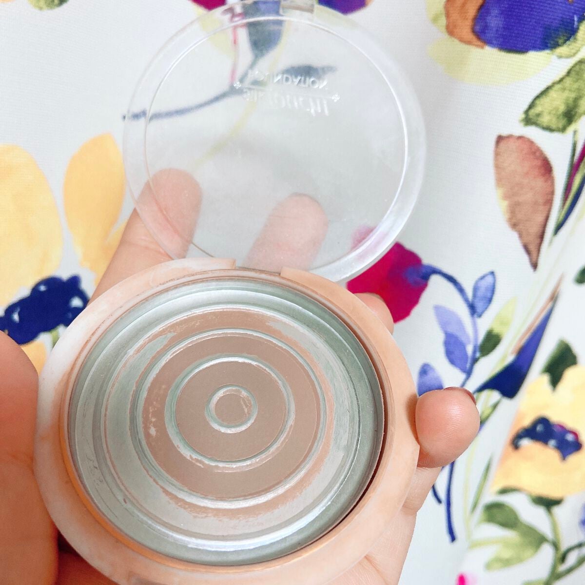 エルファー シルクタッチファンデーション/DAISO/パウダーファンデーションを使ったクチコミ(1枚目)