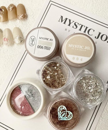 のりちょ🐰ブルベ冬に似合うネイル on LIPS 「MYSTICJO.で、きれいめネイル💅カラーそのものがおしゃれ..」（3枚目）