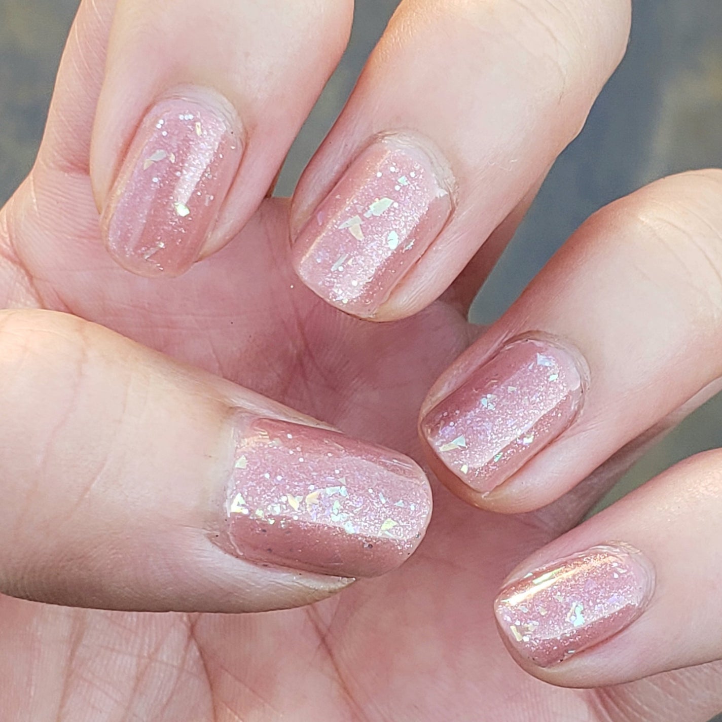 土木系おねいさん on LIPS 「昨日のネイル💅キラキラしてるけど柔らかなピンクで春風をイメージ..」(4枚目)