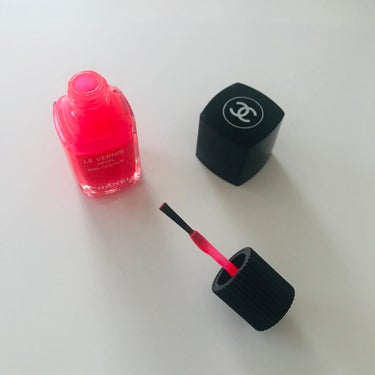 CHANEL ヴェルニ ネオンのクチコミ「
▪️CHANEL▪️
NEON NAIL COLOUR
: 596 ROSE NEON


.....」（2枚目）