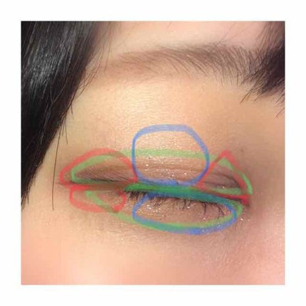 「密着アイライナー」しなやか筆リキッド/デジャヴュ/リキッドアイライナーを使ったクチコミ(4枚目)