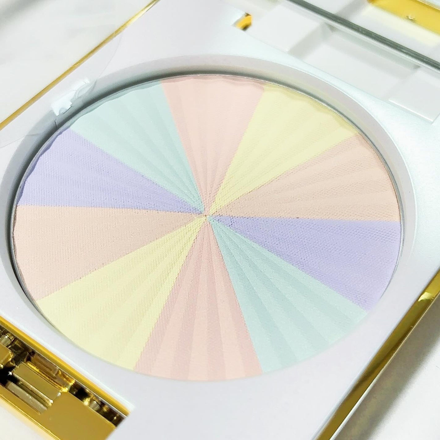 ステファニー サンブロック ルーセントパウダー Ⅲ/ステファニー/プレストパウダーを使ったクチコミ(2枚目)