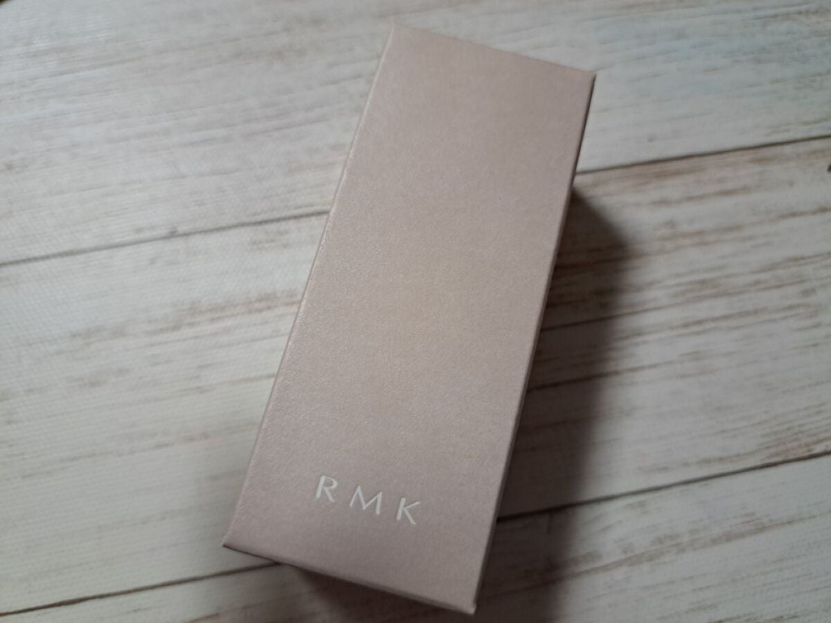 RMK リクイドファンデーション フローレスカバレッジ/RMK/リキッドファンデーションを使ったクチコミ(6枚目)