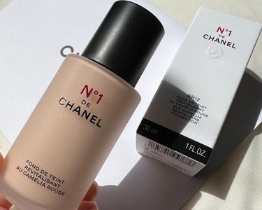 CHANEL
フリュイド ファンデーション N°1 ドゥ シャネル
BR12


理想的なナチュラルな仕上がり！！
マットすぎず、艶々すぎずで
これからの春夏シーズンに丁度良い
素肌のようなファンデーシ