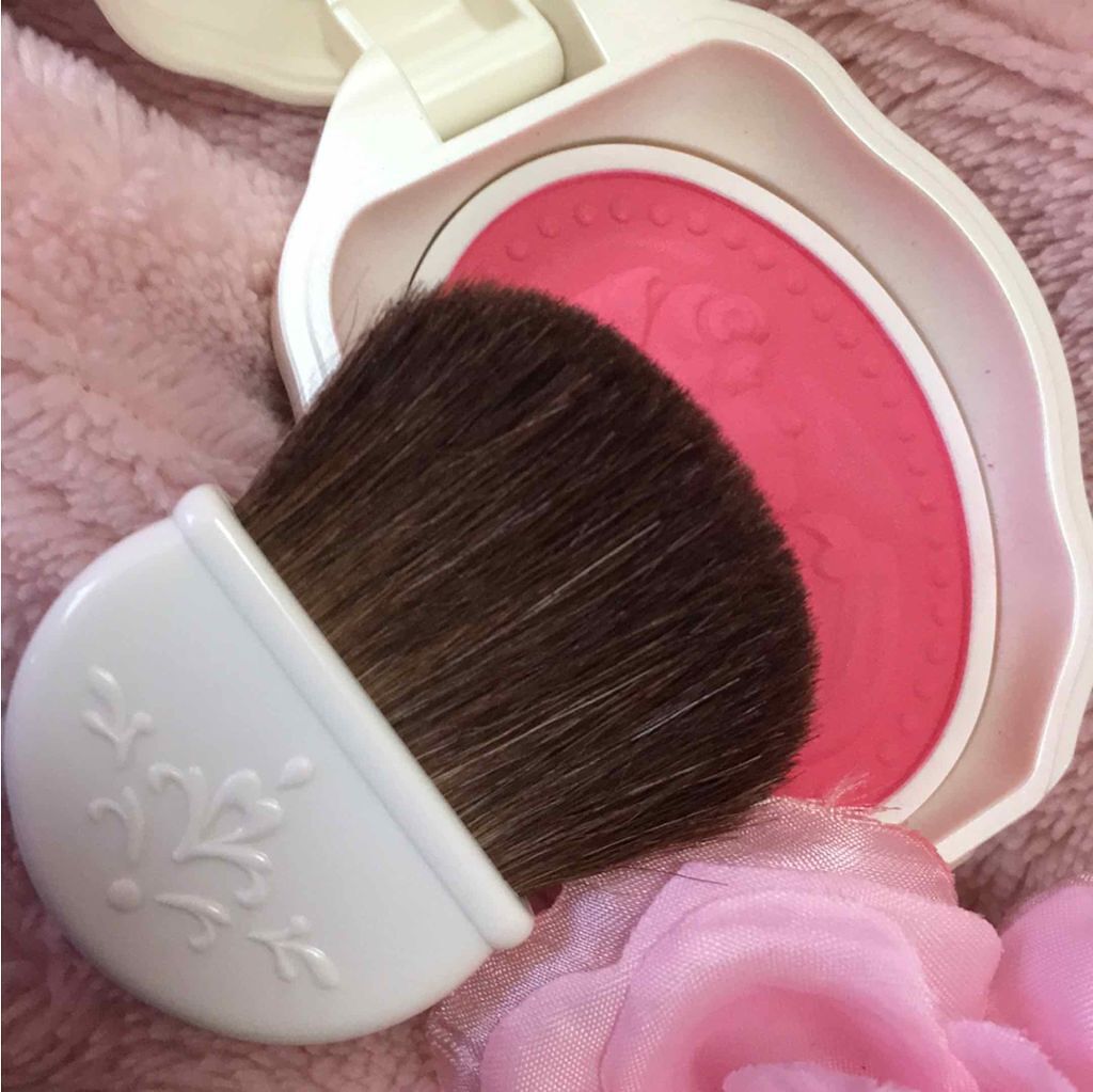 プレスト チークカラー/レ・メルヴェイユーズ ラデュレ/パウダーチークを使ったクチコミ(3枚目)