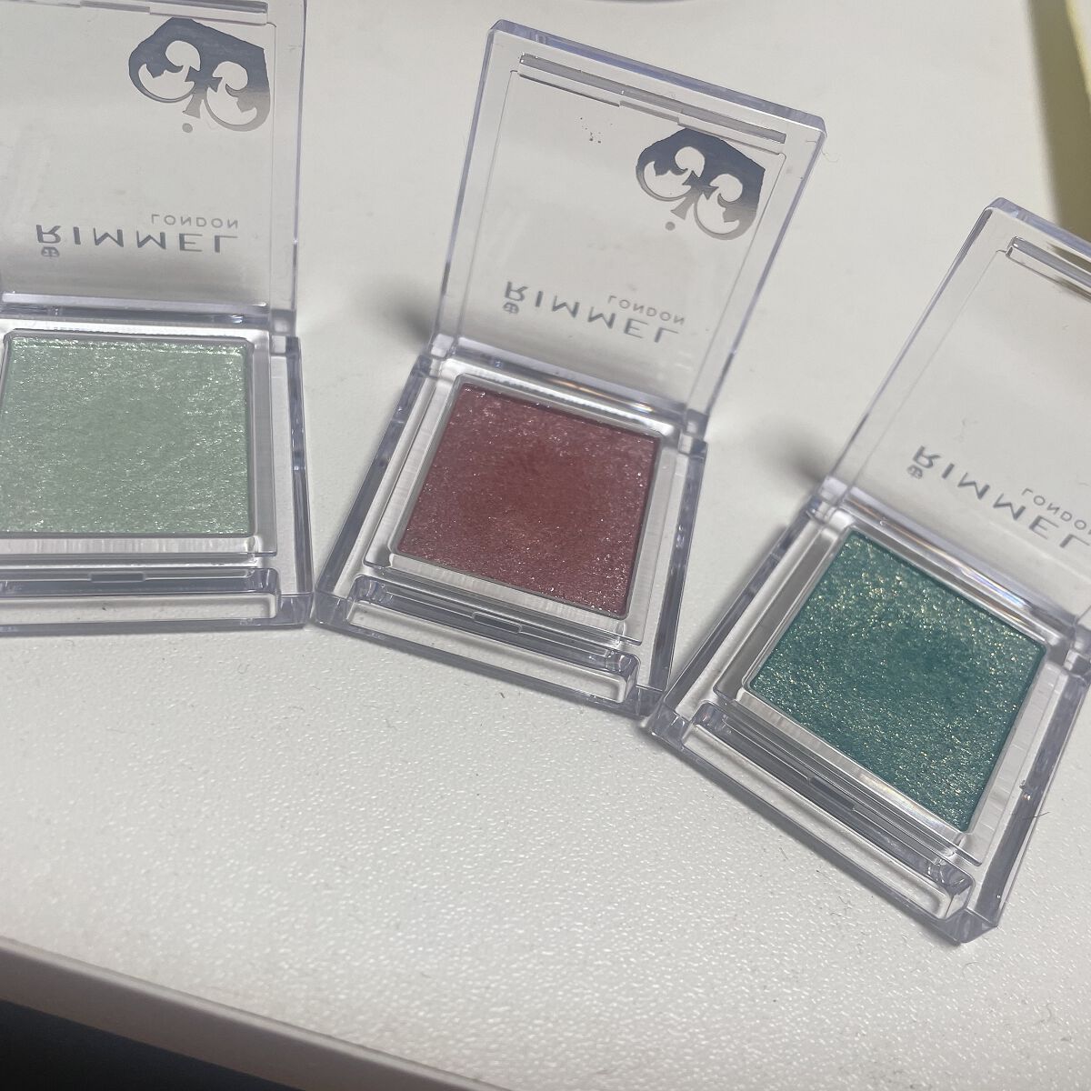 プリズム パウダーアイカラー/リンメル ロンドン/単色アイシャドウを使ったクチコミ(1枚目)