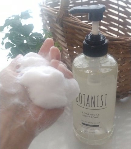 ボタニカルボディーソープ(モイスト)/BOTANIST/ボディソープを使ったクチコミ(2枚目)