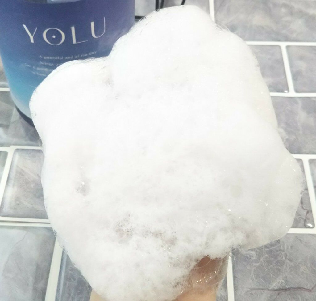 リラックスナイトリペア シャンプー／トリートメント/YOLU/市販シャンプーを使ったクチコミ（3枚目）