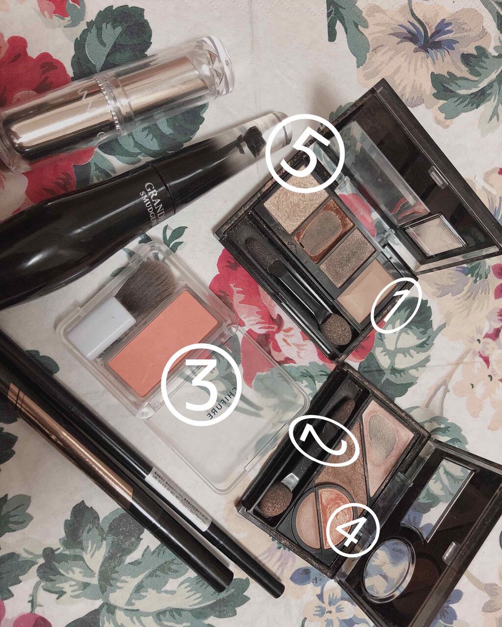 チーク カラー(ブラシ付)/ちふれ/パウダーチークを使ったクチコミ（2枚目）