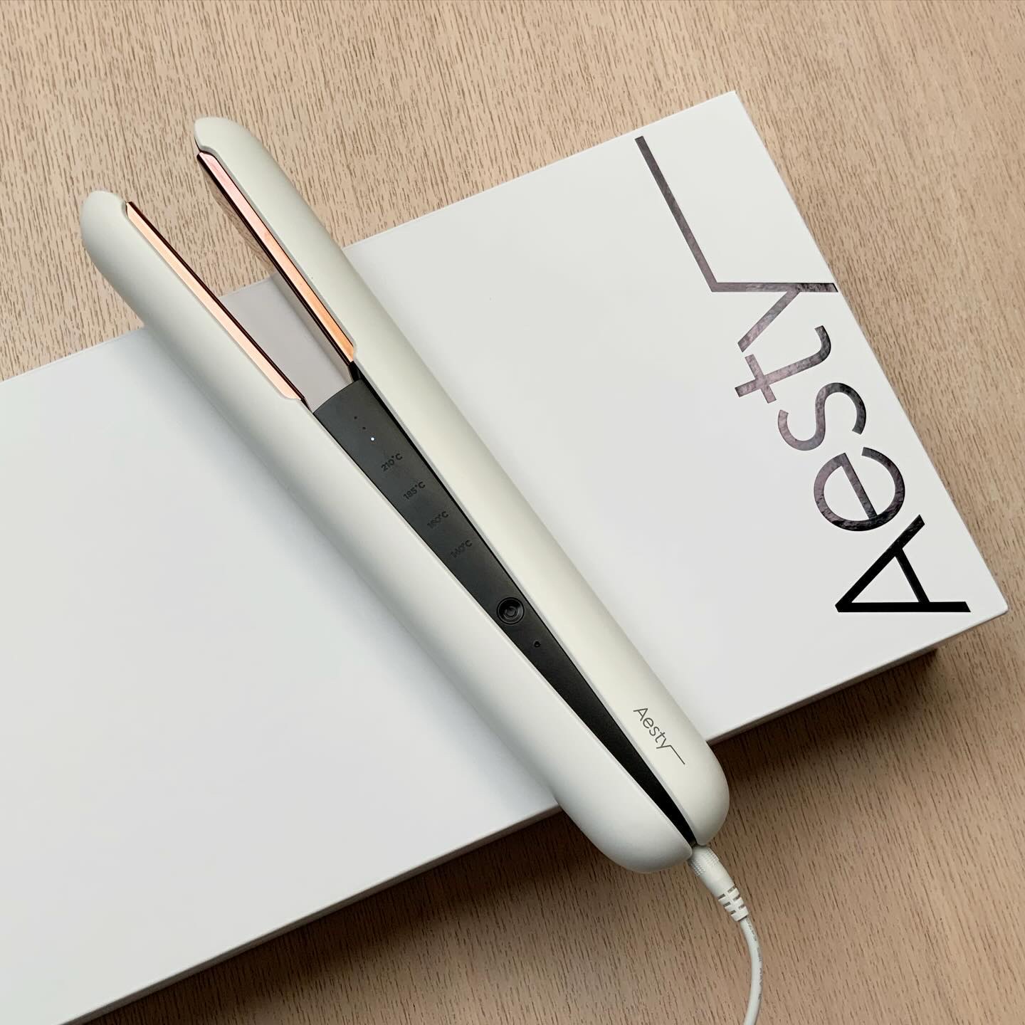 ２WAYコードレスヘアアイロン/Aesty/その他ヘアアイロンを使ったクチコミ（1枚目）