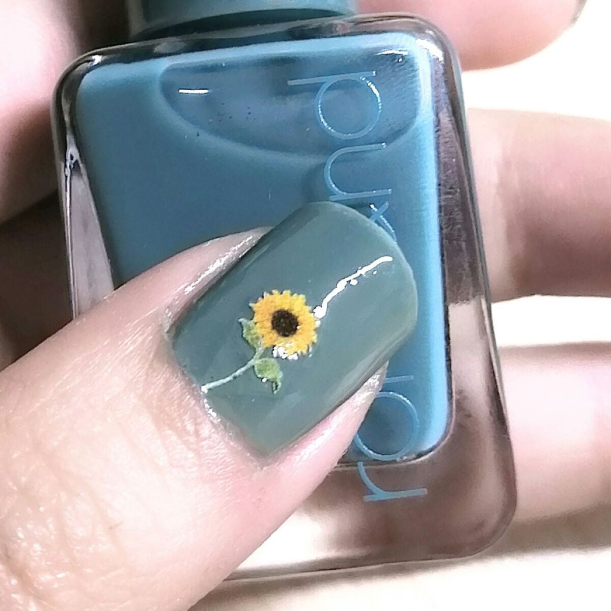 カラフルネイルズ/キャンメイク/マニキュアを使ったクチコミ(1枚目)