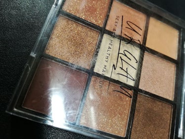 UR GLAM　BLOOMING EYE COLOR PALETTE/U R GLAM/アイシャドウパレットを使ったクチコミ（1枚目）