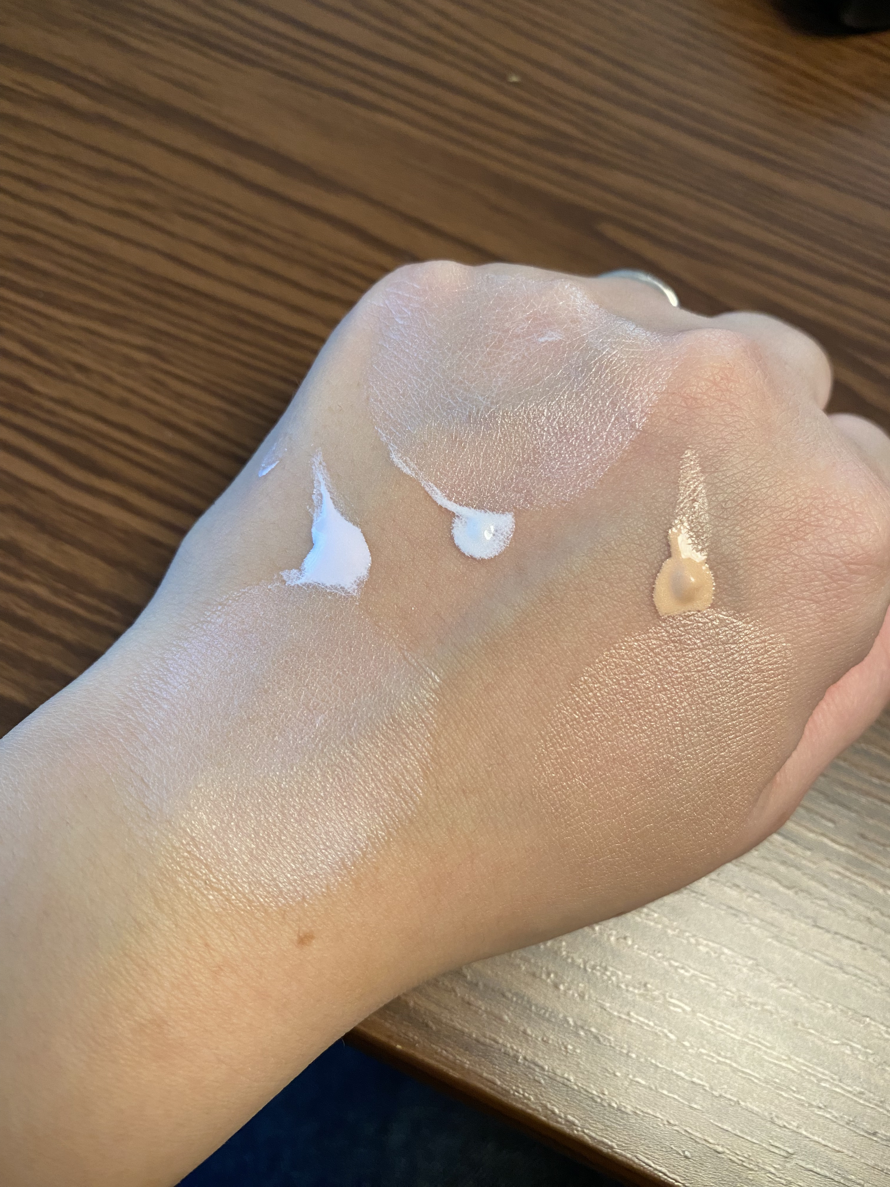 アディクション ザ ファンデーション リフトグロウ/ADDICTION/リキッドファンデーションを使ったクチコミ（2枚目）