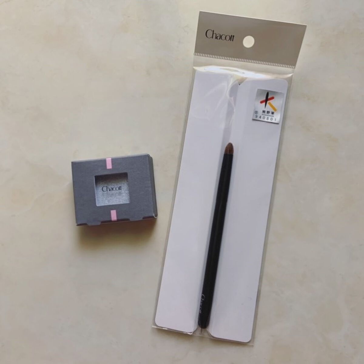 マルチカラーバリエーション スパークル SP01/チャコット・コスメティクス/単色アイシャドウを使ったクチコミ（2枚目）