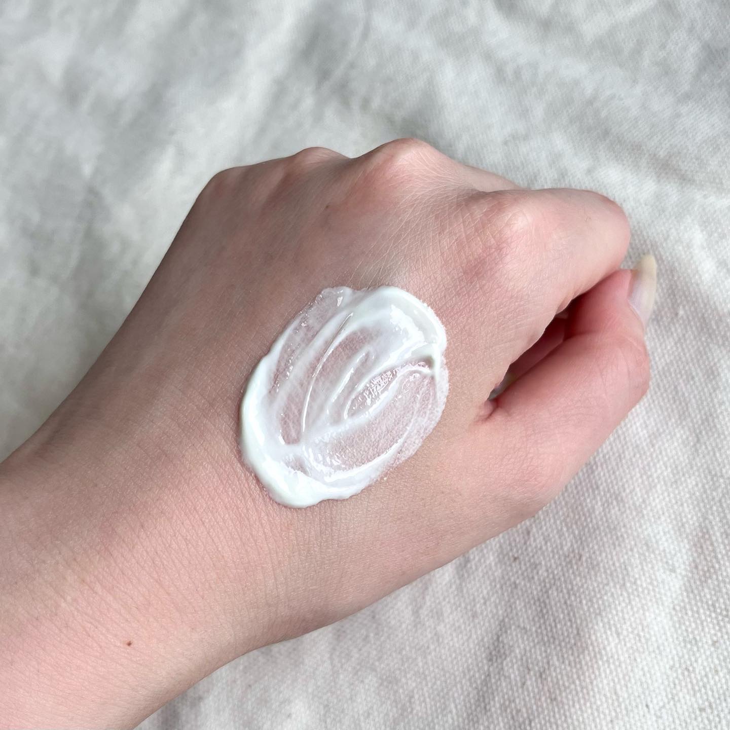 サンプロテクション ボディプライマー クリア クリア/PAUL & JOE BEAUTE/日焼け止めローションを使ったクチコミ（3枚目）