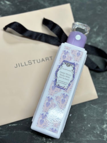 JILL STUART ディープモイストボディミルク ミルクティーブレンドのクチコミ「⭐️パケ買いボディミルク⭐️
ジルスチュアートのボディミルク大好き〜❤️
限定の香りはついつい.....」（1枚目）