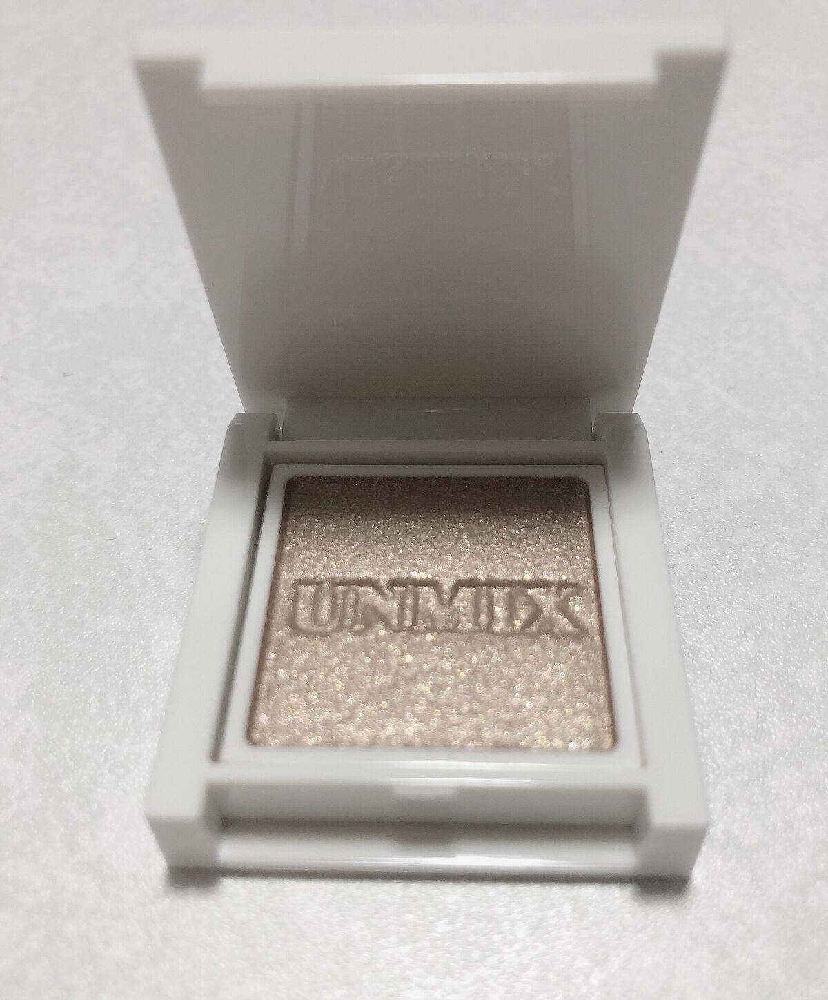 アイリッドニュアンス 05 シャンパンベージュ/UNMIX/単色アイシャドウを使ったクチコミ（1枚目）